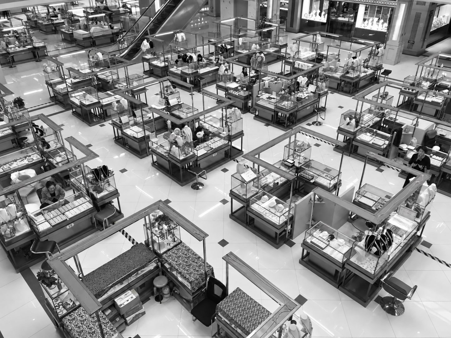An archival view across the pearl market and its jewellery counters.
